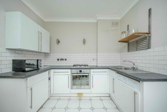 1 Bedroom Apartment To Rent In Belsham Street, London, E9