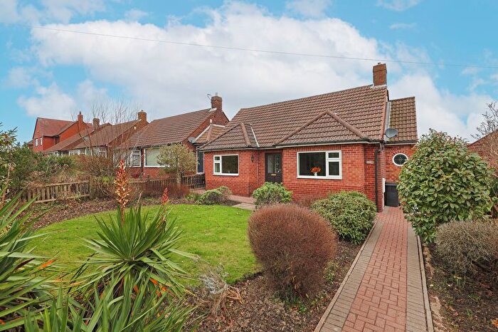 3 Bedroom Detached Bungalow For Sale In Balmoak Lane, Chesterfield, S41