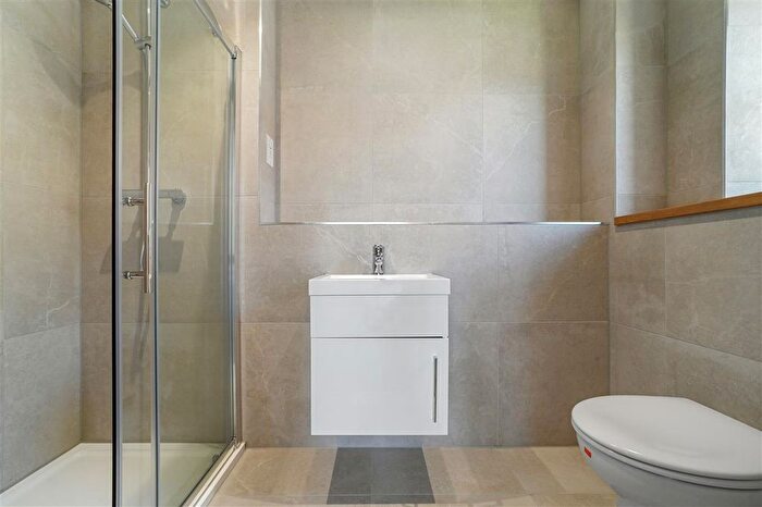 3 Bedroom Bungalow For Sale In Church Road, Brightlingsea, Colchester, CO7