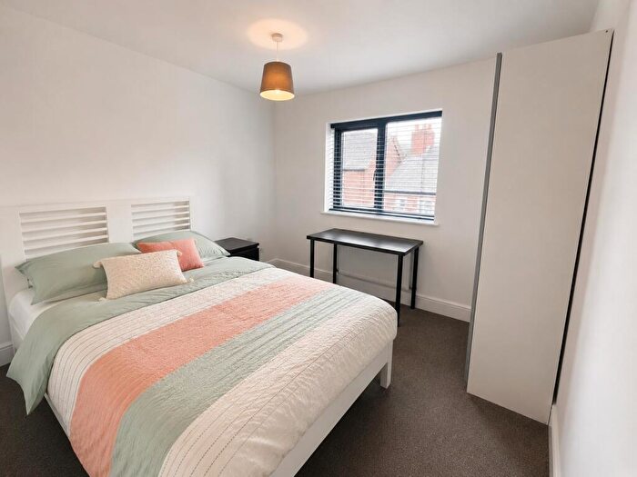 1 Bedroom Apartment To Rent In Flat, Radcliffe Road, West Bridgford, Nottingham, NG2