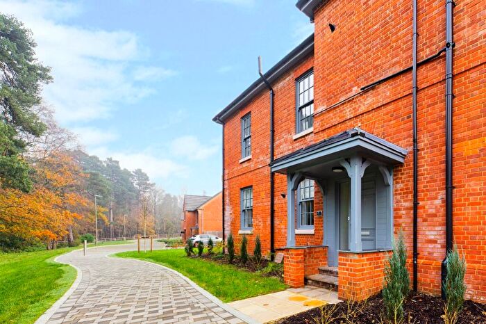 2 Bedroom Apartment For Sale In Amherst Place, Bordon, Hampshire, GU35