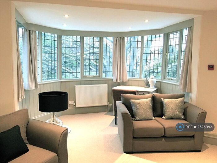 1 Bedroom Flat To Rent In Langcliffe Avenue East, Harrogate, HG2