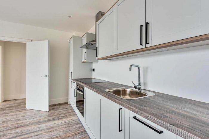 1 Bedroom Flat To Rent In Swindon, Wiltshire, SN1