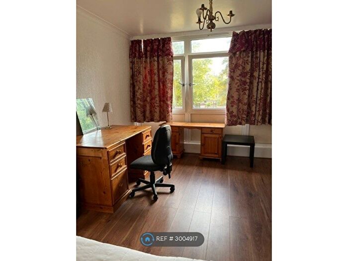 4 Bedroom Flat To Rent In Leopold St, London, E3