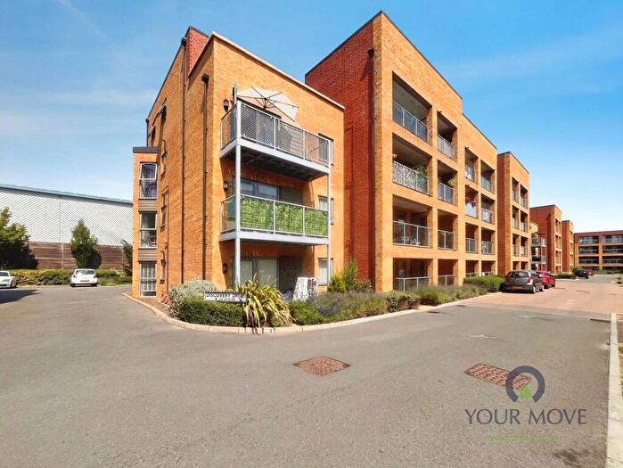 2 Bedroom Flat For Sale In Discovery Drive, Swanley, Kent, BR8
