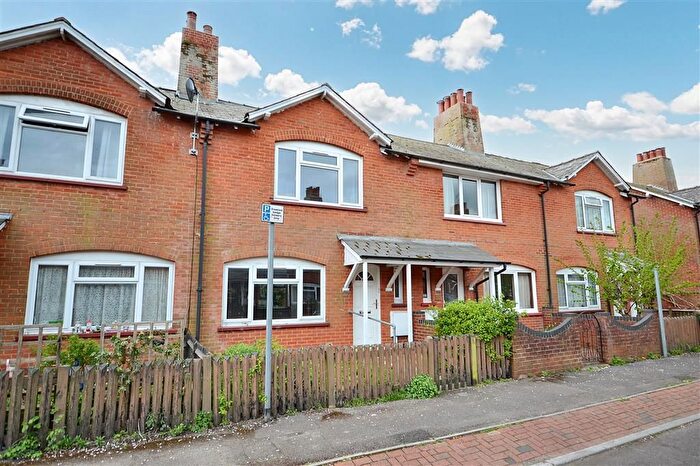 2 Bedroom Terraced House For Sale In Campbell Road, Eastleigh, SO50