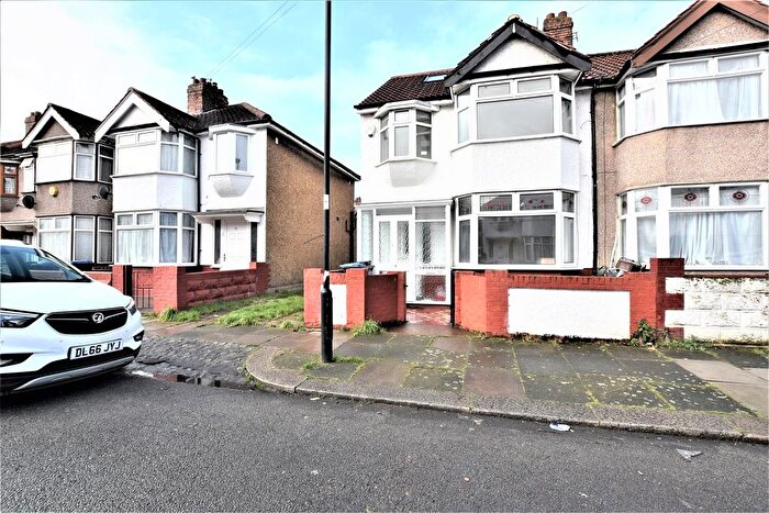 4 Bedroom Property To Rent In Elstree Gardens, Edmonton, N9