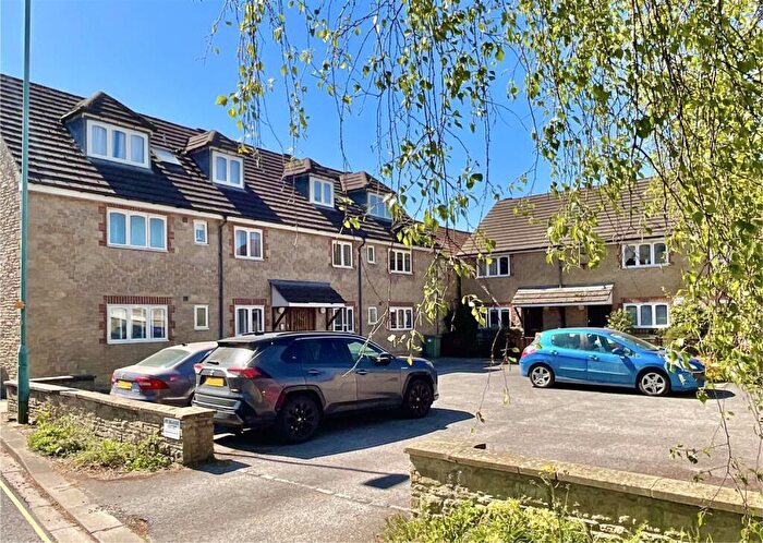 2 Bedroom Flat For Sale In Central Cirencester, GL7