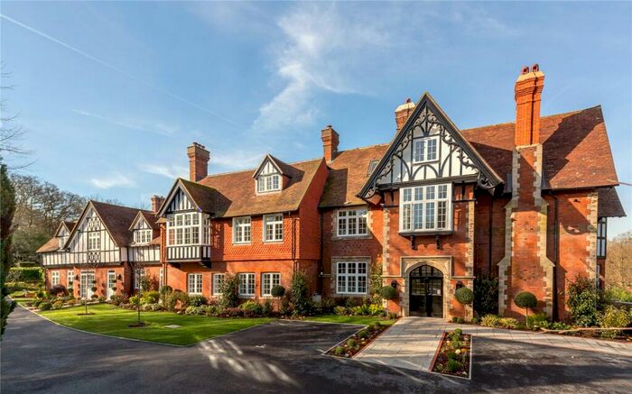 2 Bedroom Apartment To Rent In Forest Lodge, Westerham Road, Keston, Kent, BR2