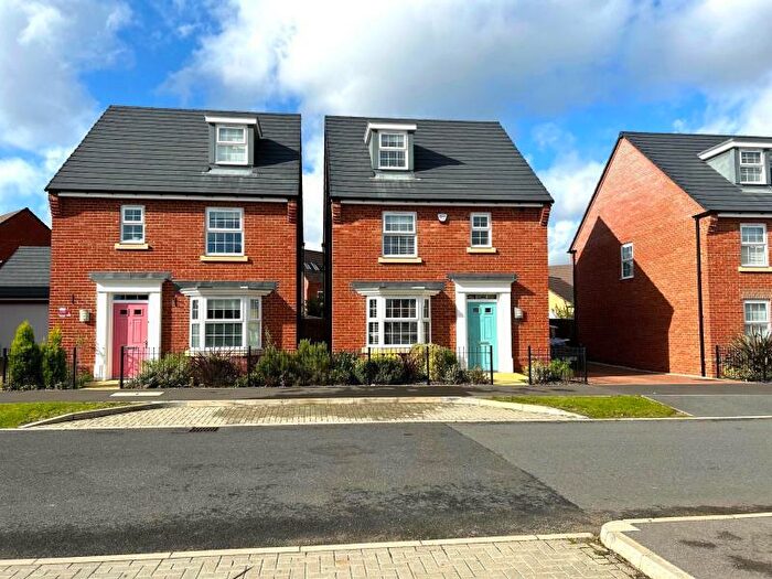 4 Bedroom Detached House To Rent In Blue Star Grove, Brooklands, MK10