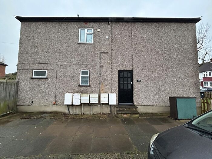 1 Bedroom Flat For Sale In A Queens Avenue, Greenford, Greater London, UB6