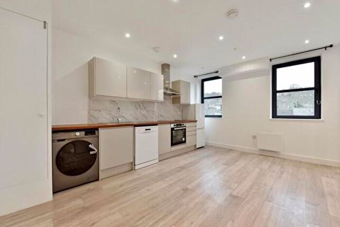 1 Bedroom Apartment To Rent In Victoria House, High Wycombe, HP11