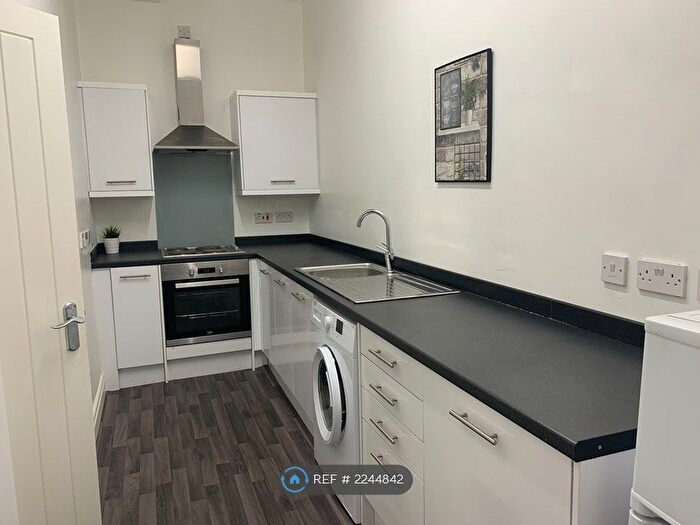 2 Bedroom Flat To Rent In Coniscliffe Road, Darlington, DL3