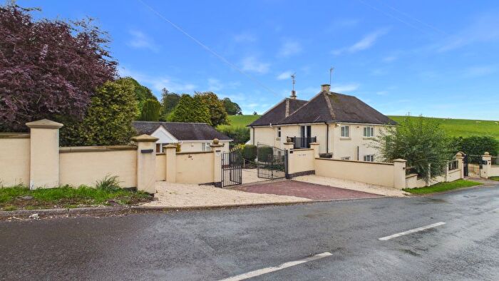 5 Bedroom Detached House For Sale In West Winds County Lane, Kingswood, WV7