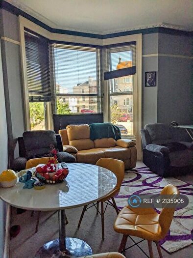 2 Bedroom Flat To Rent In Dorchester Road, Weymouth, DT4