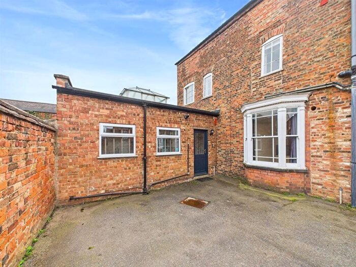 2 Bedroom Semi-Detached House For Sale In Kidgate Mews, Louth, LN11