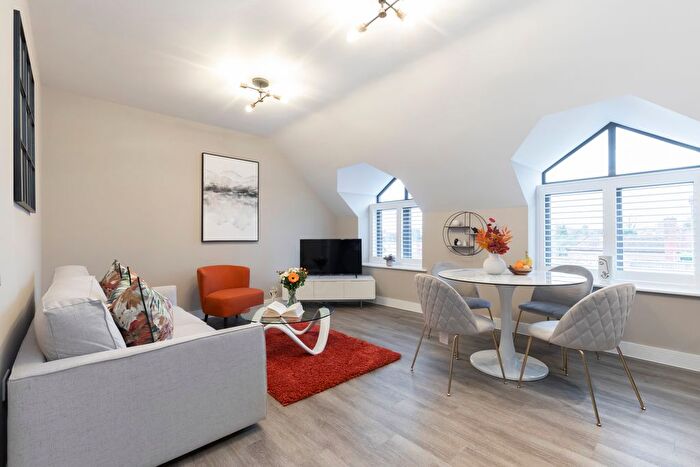 2 Bedroom Flat To Rent In Armscroft Road, Gloucester, GL2