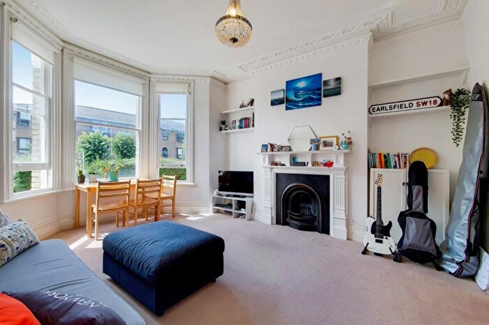 1 Bedroom Apartment For Sale In King Charles Road, Surbiton, KT5