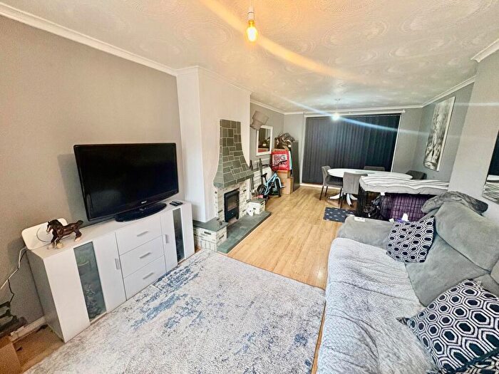 3 Bedroom House To Rent In Manor Farm Lane, Clifton, NG11