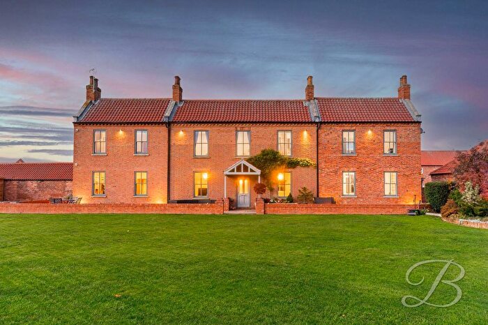 6 Bedroom Detached House For Sale In The Old Farm House, Sutton, Retford, DN22