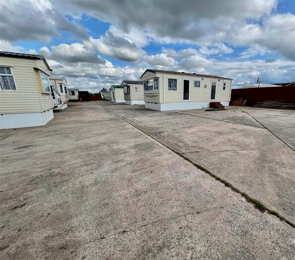 1 Bedroom Park Home To Rent In Mile Tree Lane, Aldermans Green, Coventry, CV2