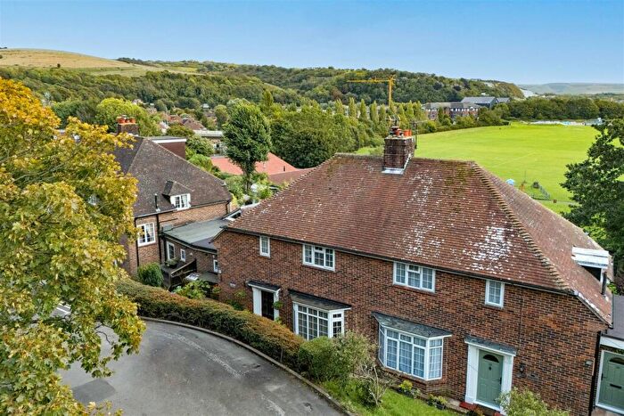 3 Bedroom Semi-Detached House For Sale In St Michaels Terrace, Lewes, BN7