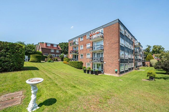 3 Bedroom Apartment For Sale In The Green, Palmerston Road, Buckhurst Hill, IG9