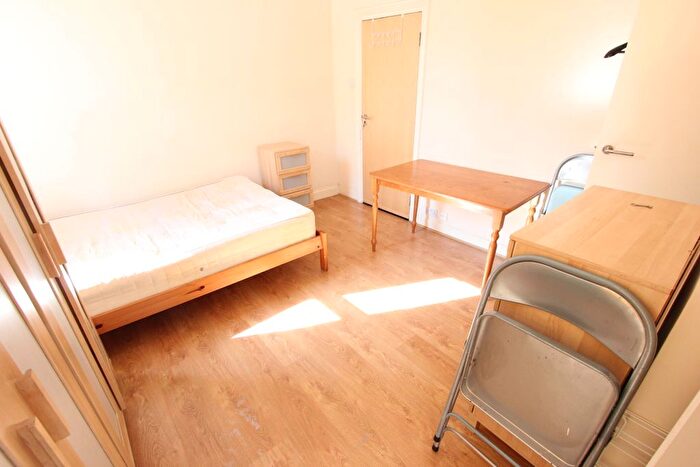 Studio To Rent In Leconfield Road, Newington Green, N5