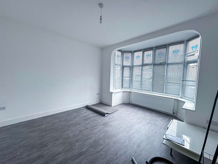 3 Bedroom Detached House To Rent In Barking, IG11