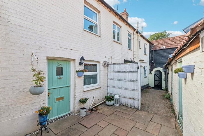 2 Bedroom Terraced House For Sale In Park Hill, Ampthill, MK45