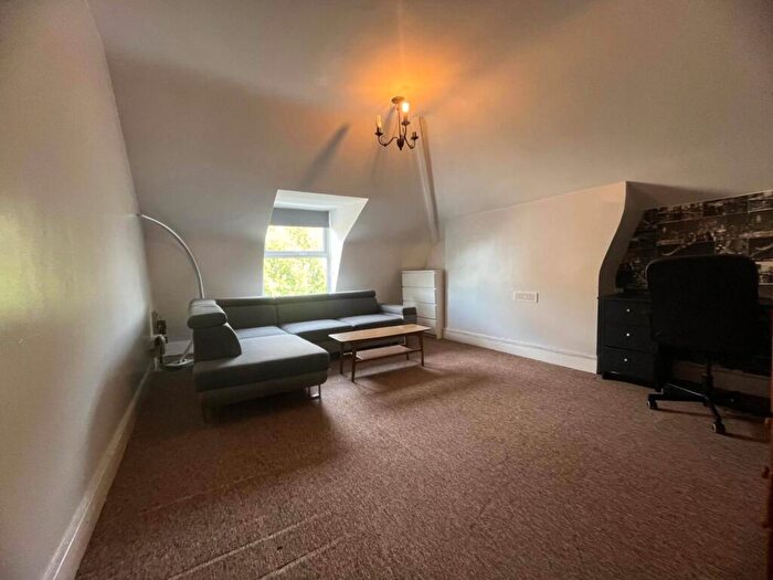 2 Bedroom Flat To Rent In Town Centre, Bournemouth, BH1