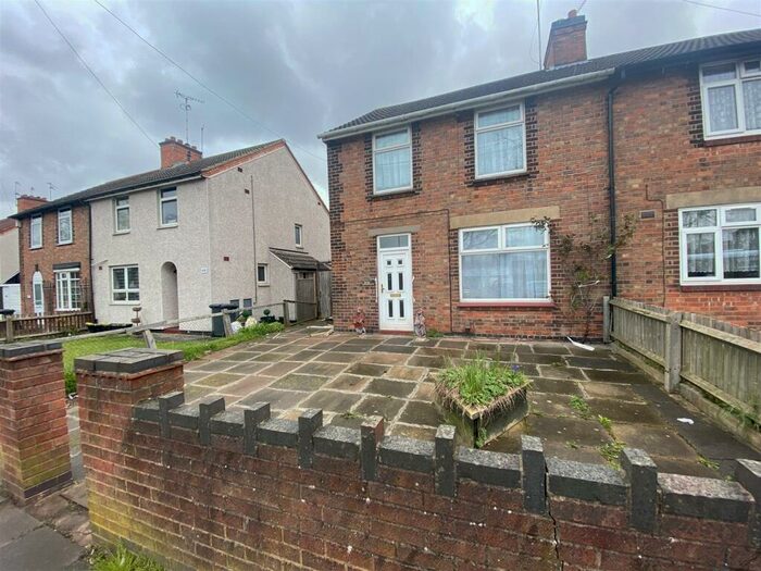 3 Bedroom Semi-Detached House To Rent In Saffron Lane, Leicester, LE2