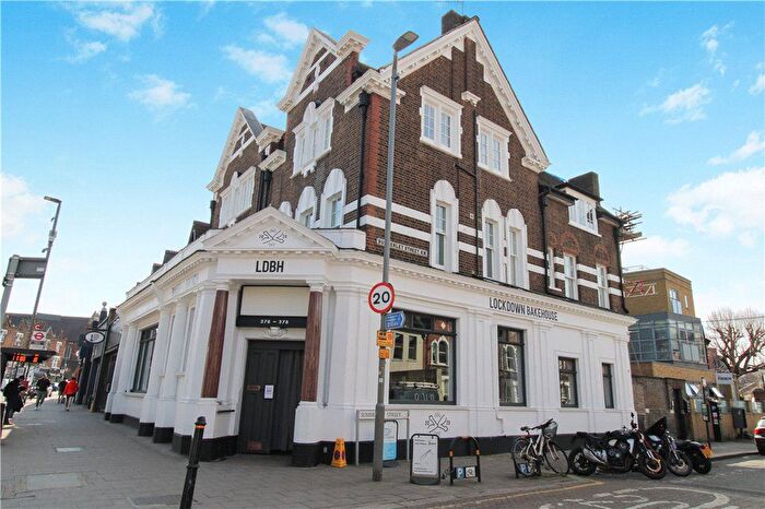 2 Bedroom Flat To Rent In Garratt Lane, London, SW18