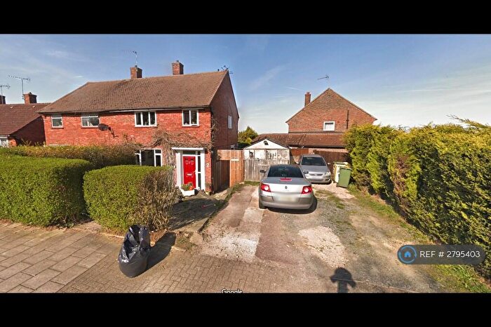 4 Bedroom Semi Detached House To Rent In Brenchley Road, Orpington, BR5