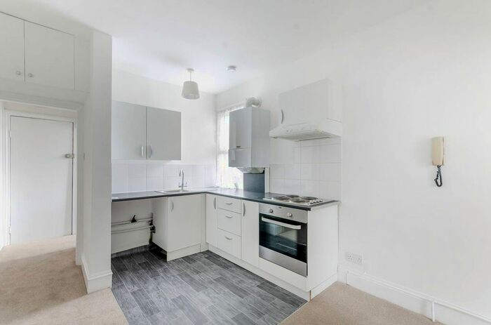 1 Bedroom Studio To Rent In Kilmorie Road, Forest Hill, London, SE23
