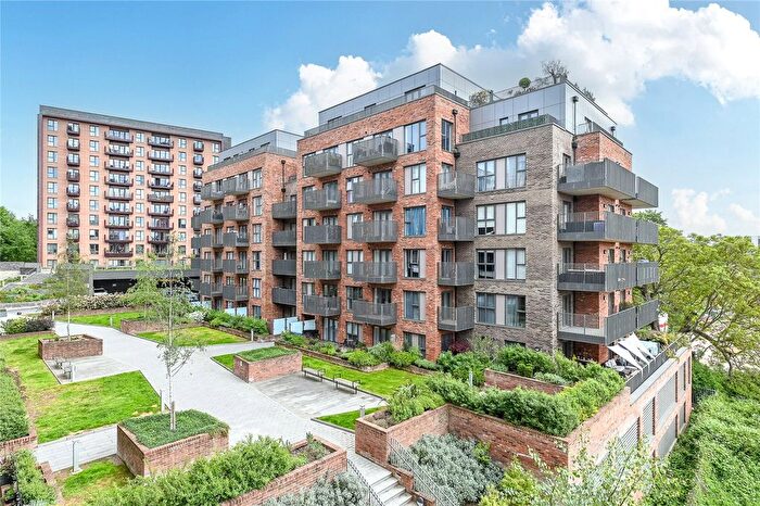 1 Bedroom Flat For Sale In Rosalind Drive, Maidstone, Kent, ME14