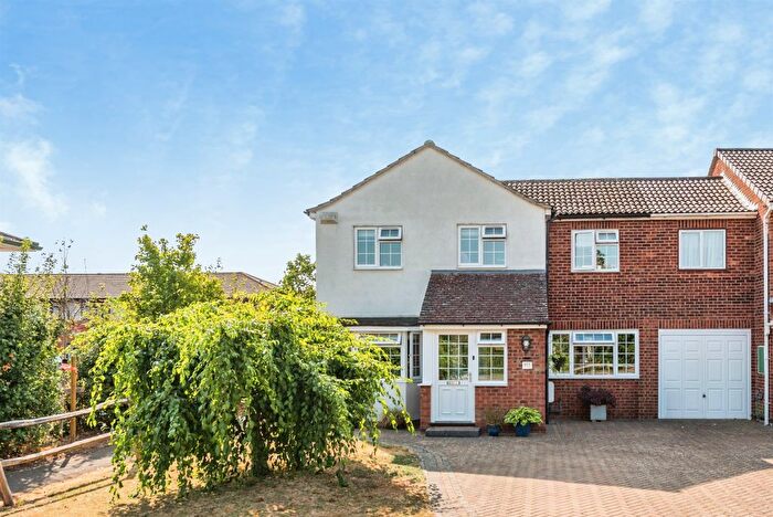 4 Bedroom Semi-Detached House For Sale In Thame Road, Haddenham, Aylesbury, HP17