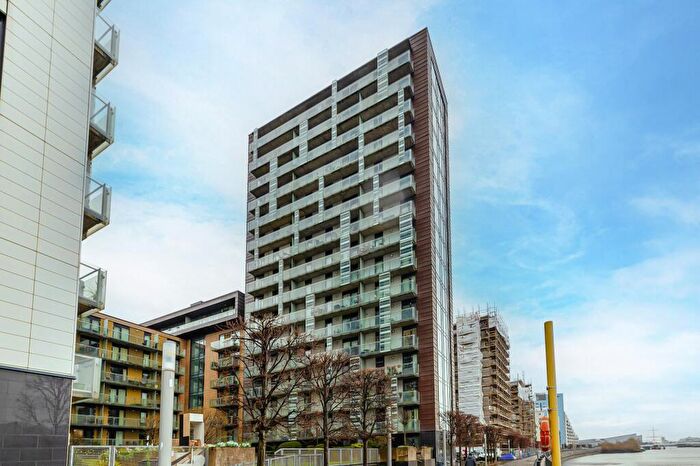 2 Bedroom Apartment For Sale In Castlebank Place, Glasgow Harbour, Glasgow, G11