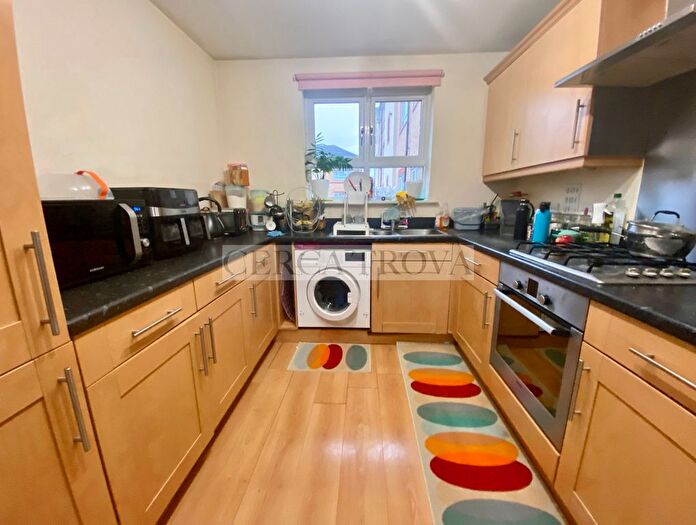 2 Bedroom Flat To Rent In Chertsey Road, Feltham, TW13