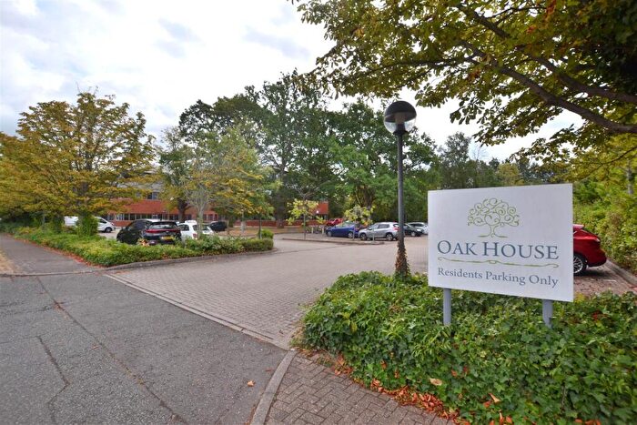 2 Bedroom Apartment For Sale In Oak House, Harvest Crescent, Fleet, GU51