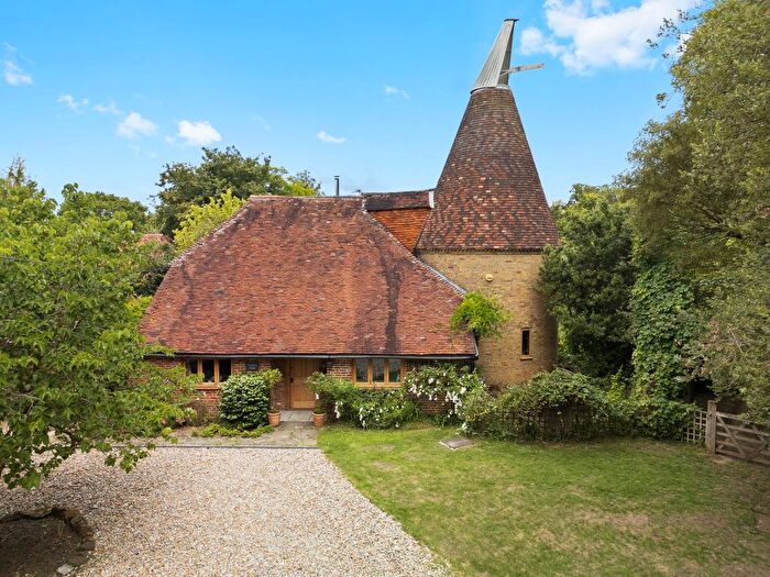 4 Bedroom Detached House For Sale In Ashford Road, High Halden, TN26