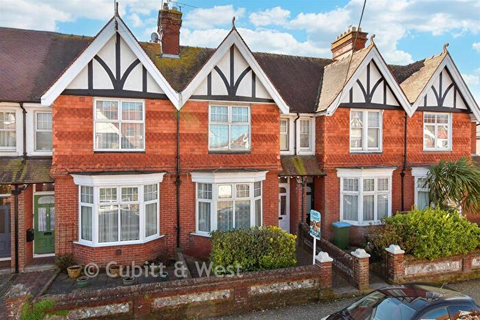 4 Bedroom Terraced House For Sale In East Ham Road, Littlehampton, West Sussex, BN17
