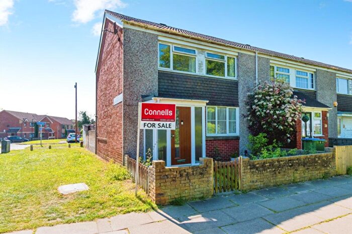 3 Bedroom End Of Terrace House For Sale In Gainsborough Close, Southampton, SO19