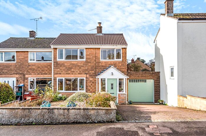 3 Bedroom Semi Detached House For Sale In Summerlands Park Drive, Ilminster, Somerset, TA19