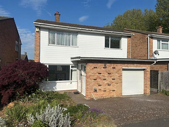 4 Bedroom Detached House For Sale In Lamberhurst Road, Maidstone, ME16