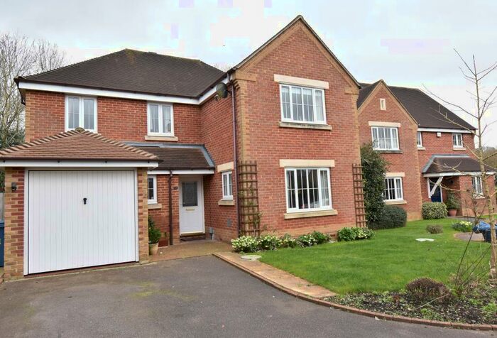 4 Bedroom Detached House To Rent In Lynams, Church Crookham, GU52