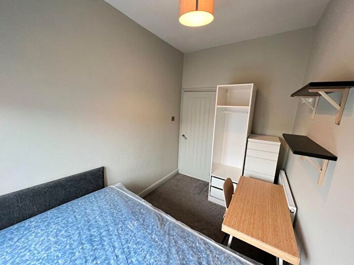 2 Bedroom Apartment To Rent In Flat, Melton Road, NG2