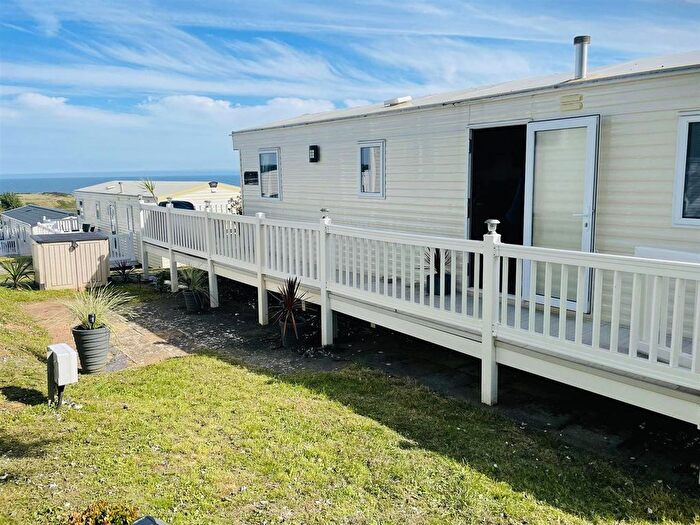 3 Bedroom Hotel For Sale In Damson Green, Devon Cliffs, Exmouth, EX8