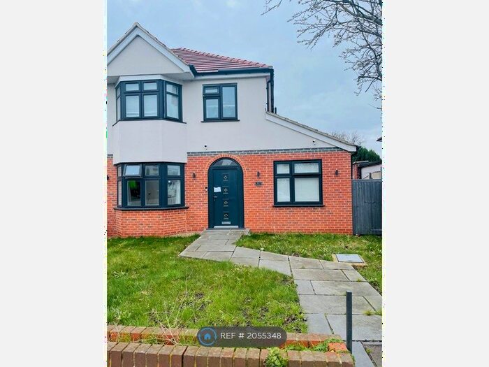4 Bedroom Semi-Detached House To Rent In Kingston Road, Epsom, KT19