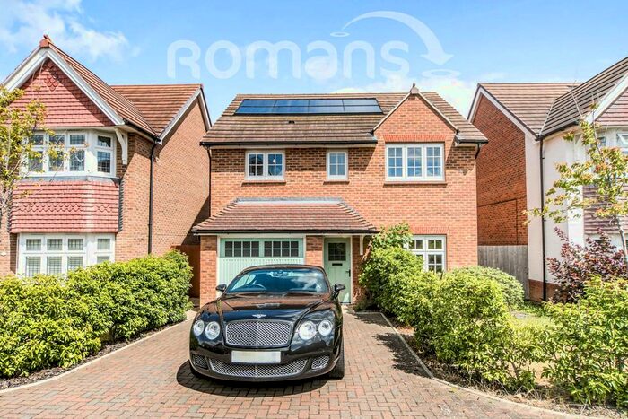 4 Bedroom Detached House To Rent In Martinet Road, Woodley, Reading, RG5